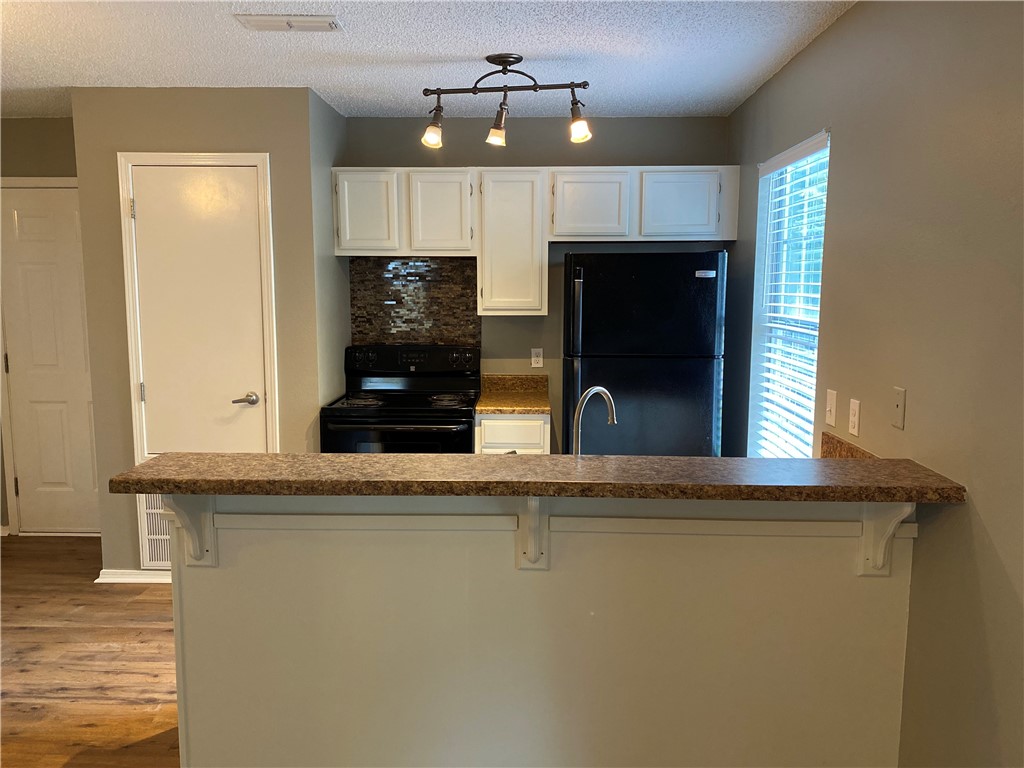 Fiesta Park Add Ph Ii - Residential Lease