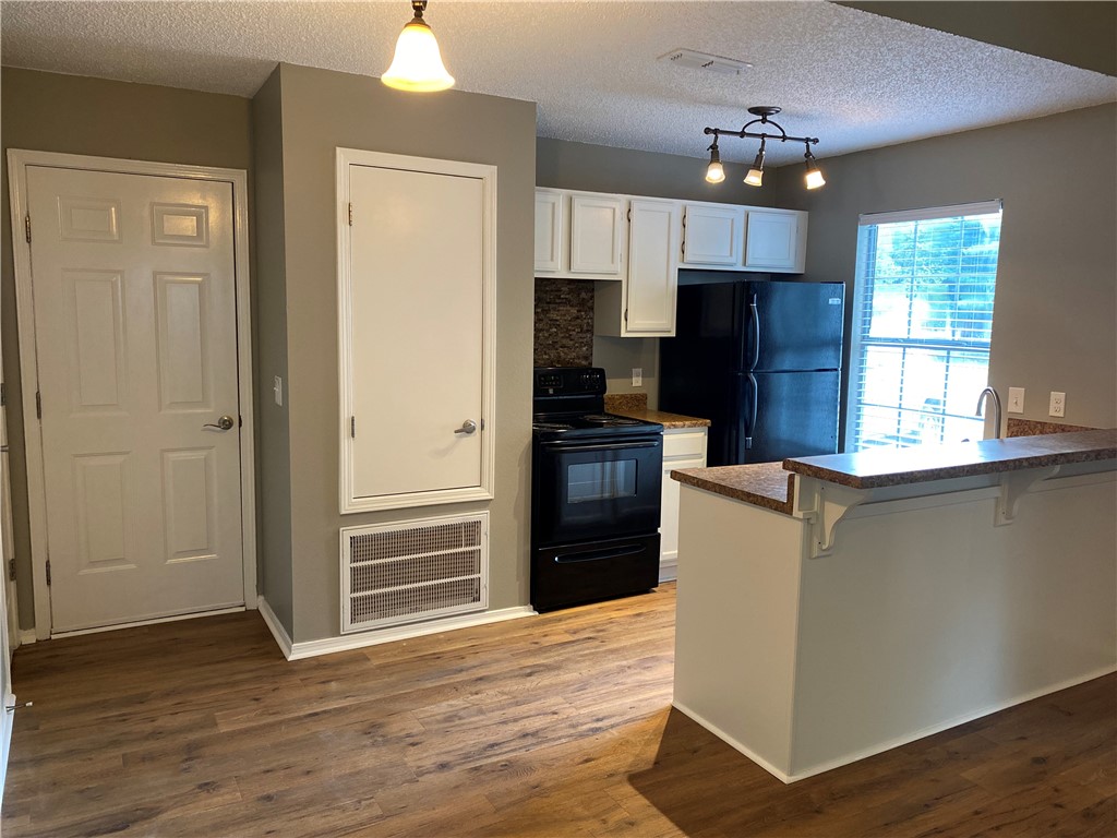 Fiesta Park Add Ph Ii - Residential Lease