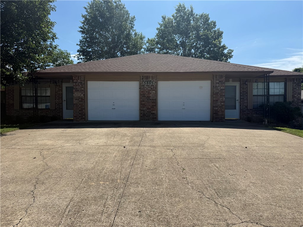 This well maintained duplex offers two functional floor plans, spa spacious living areas, and a private fully fenced backyard. It is ideal for homeowners or investors alike. It’s conveniently located near the I 49 shopping restaurants and everything NWA has to offer.  A fantastic opportunity in a desirable location with strong rental appeal, and everyday convenience.