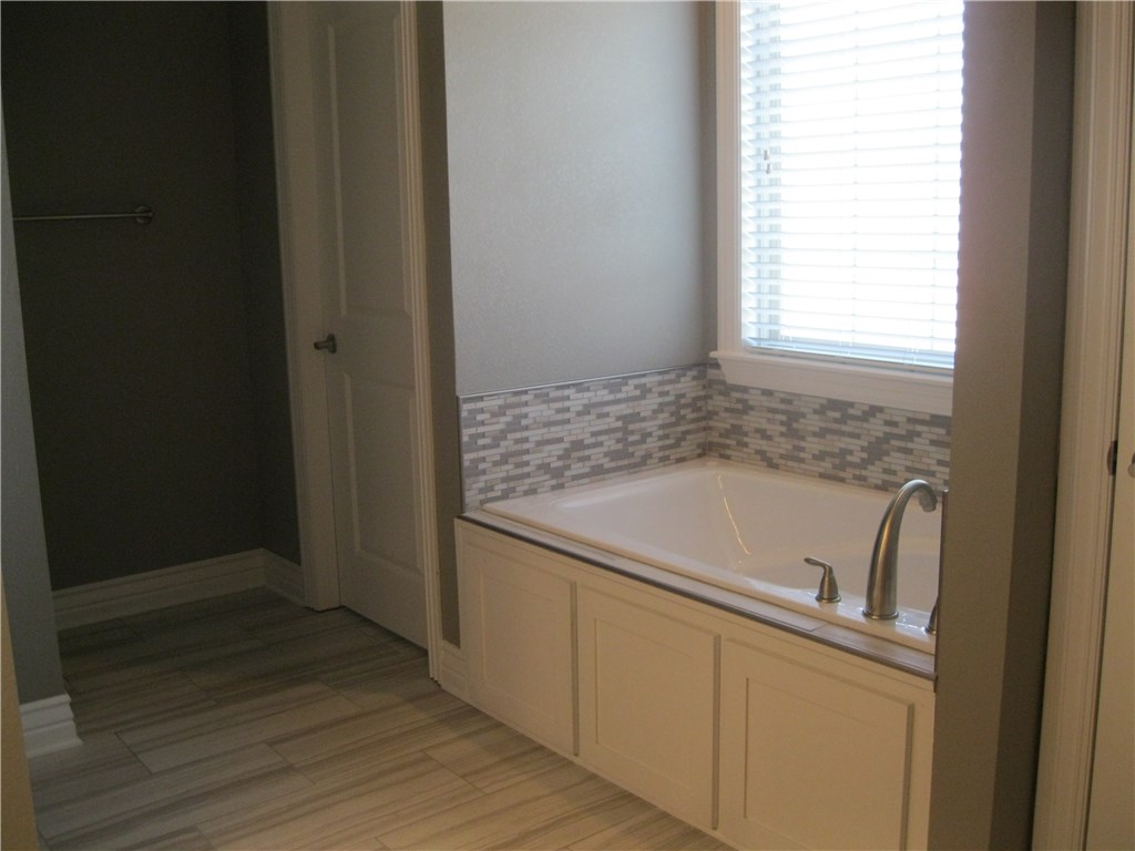 Rolling Acres Sub Ph 1 Bentonville - Residential Lease