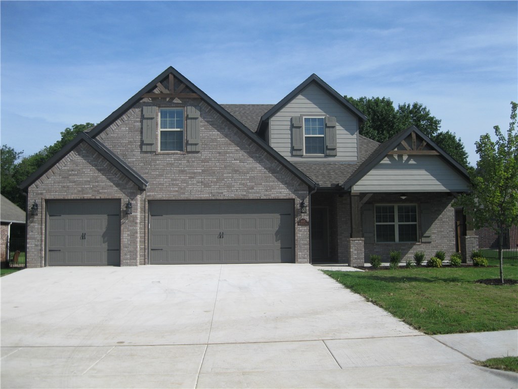 Gorgeous New Construction home in the Rolling Acres Subdivision. Features include 4 bedrooms, 3 baths, Master bedroom downstairs with walk in shower and Jacuzzi Tub. 3 bedrooms upstairs, One could be used as a bonus/game room. Community pool and playground!!!