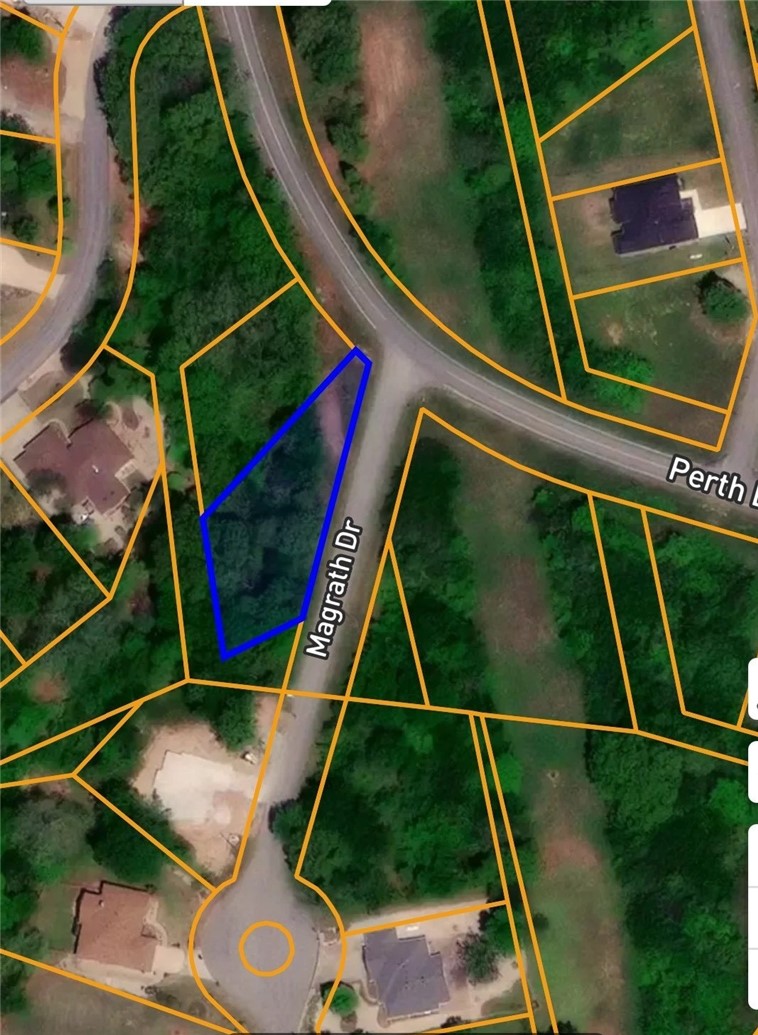 Build your dream home in desirable Bella Vista! Steps away from Highlands Golf Course, and easy access to I-49. Biking trails nearby! This lot has already been perc'd for septic. Come enjoy all the amenities that Bella Vista has to offer - swimming, lakes, tennis courts, walking trails, and more!