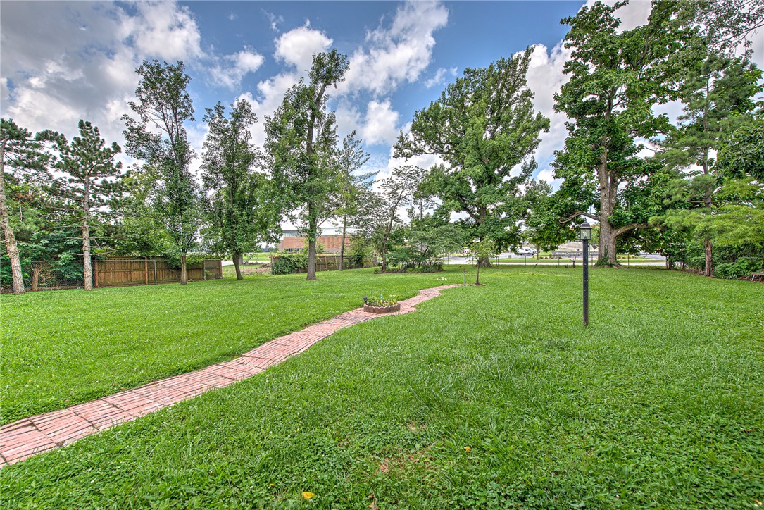 McGaugheys Orchard Add Rogers - Residential