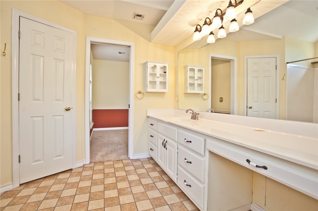 Sturbridge Sub Bentonville - Residential Lease