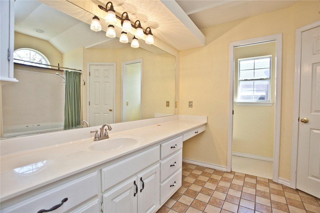 Sturbridge Sub Bentonville - Residential Lease