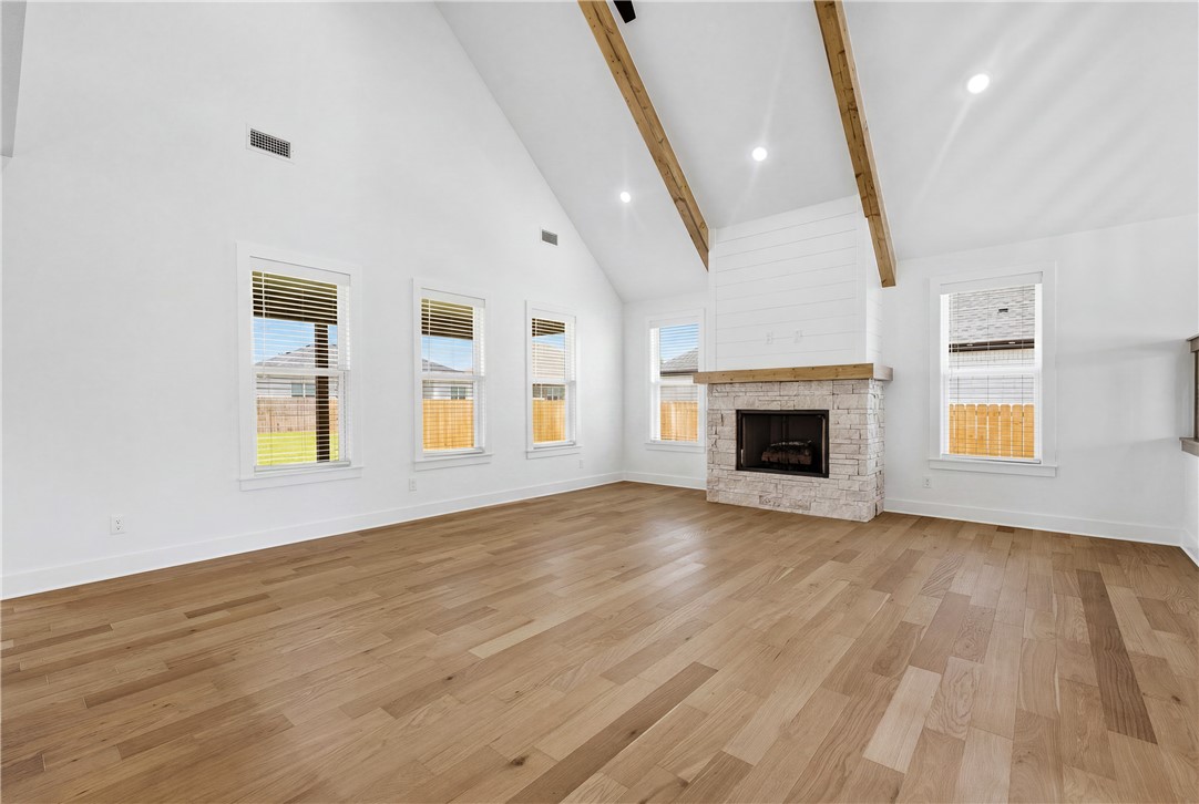 ARLINGTON SUB PH 2-PEA RIDGE - Residential