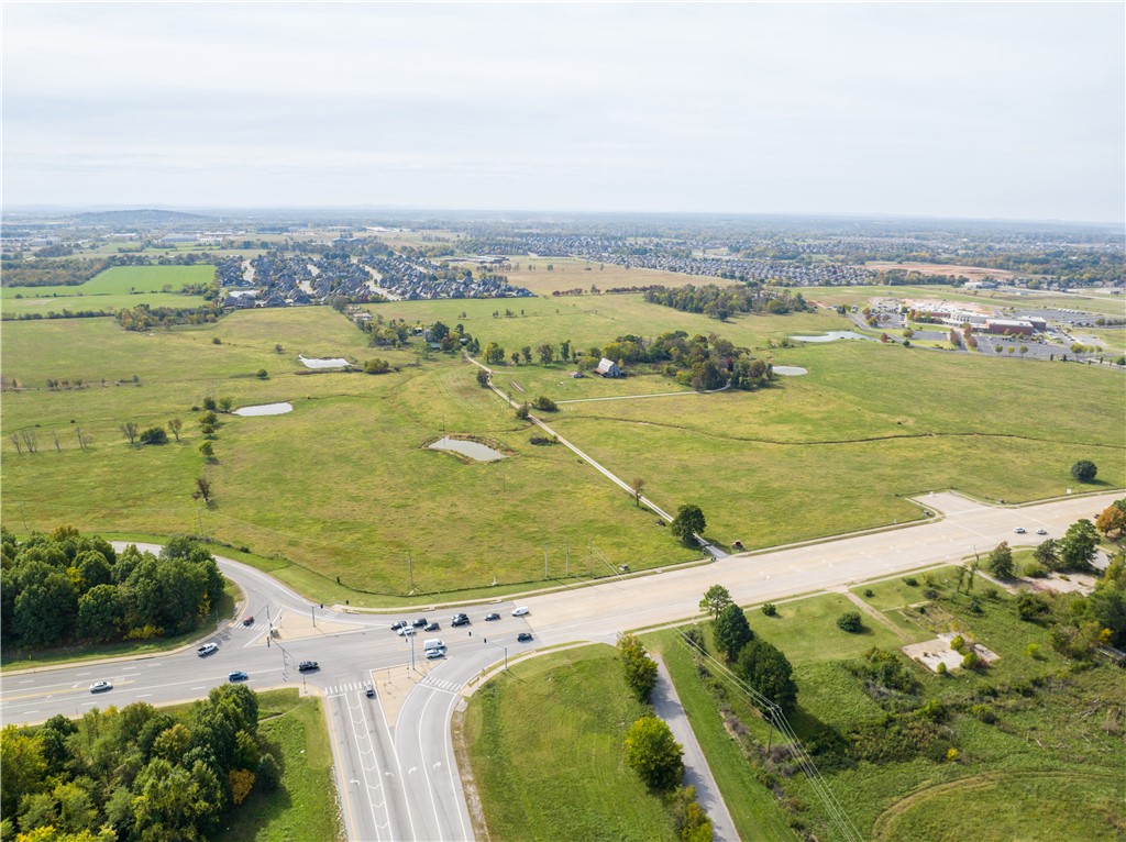 MILLS FARM COMMERCIAL-ROGERS - Land
