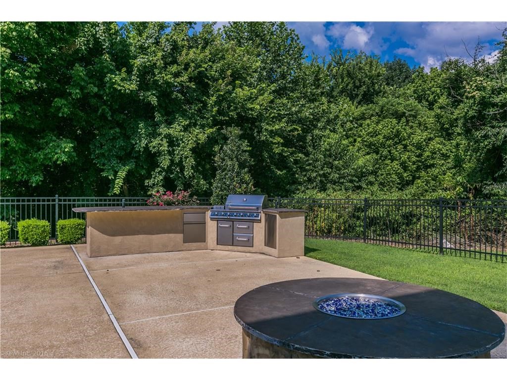 Pinnacle - Residential Lease