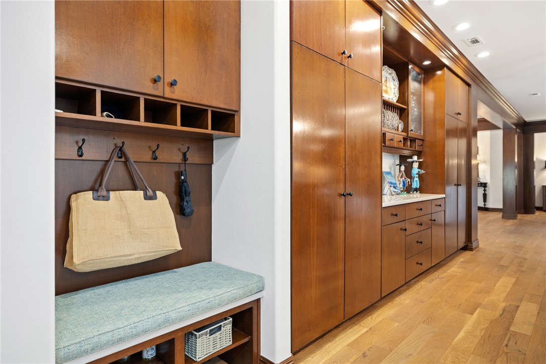 Riverlyn Estate Sub 2nd - Residential