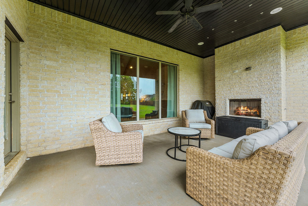Waterford Estates At Hissom Ranch - Residential