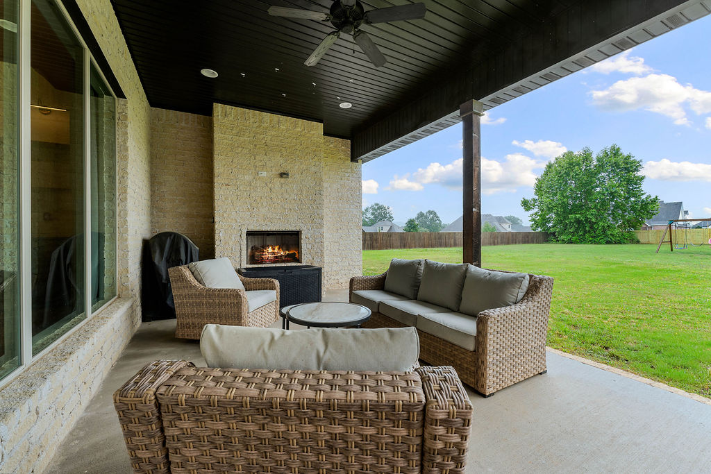 Waterford Estates At Hissom Ranch - Residential