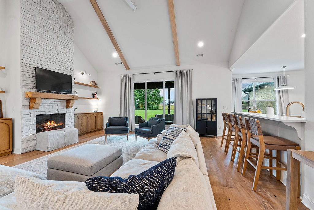 Waterford Estates At Hissom Ranch - Residential