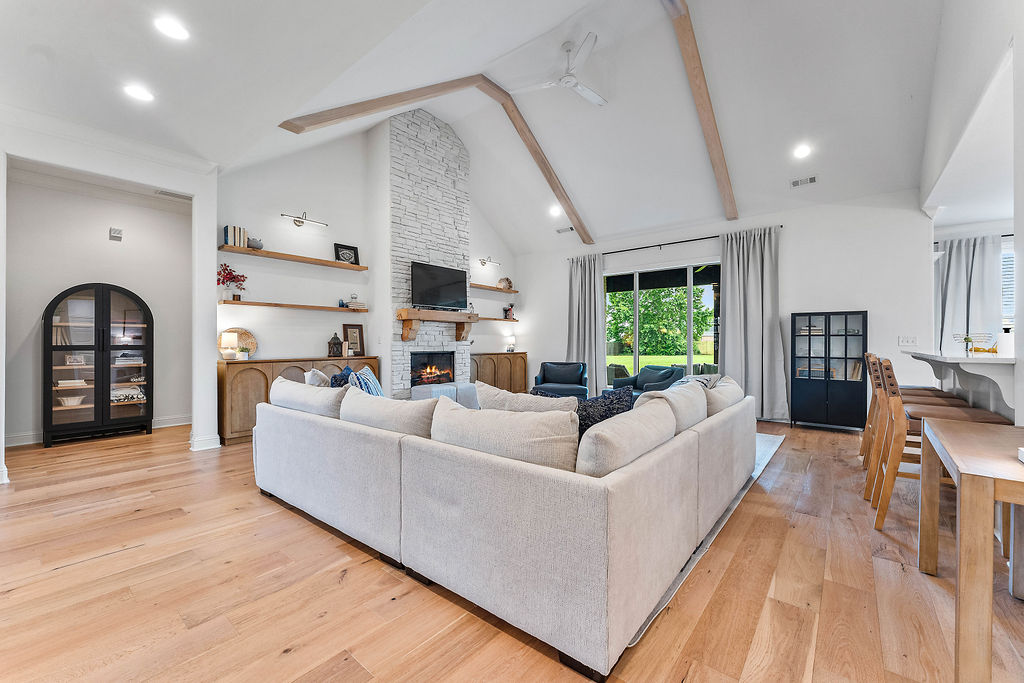 Waterford Estates At Hissom Ranch - Residential