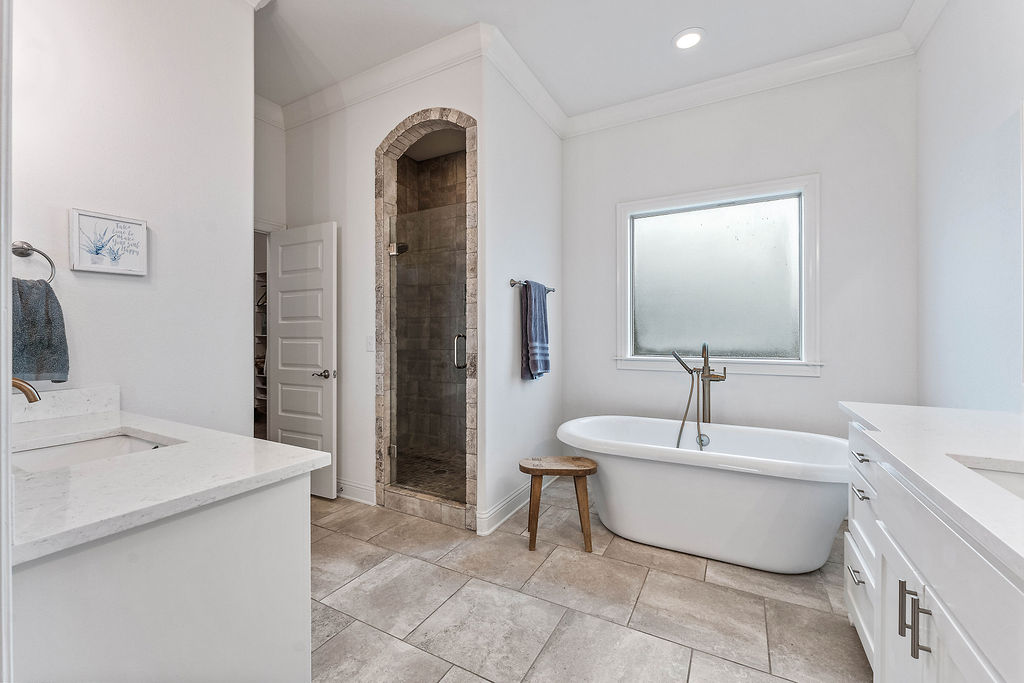 Waterford Estates At Hissom Ranch - Residential