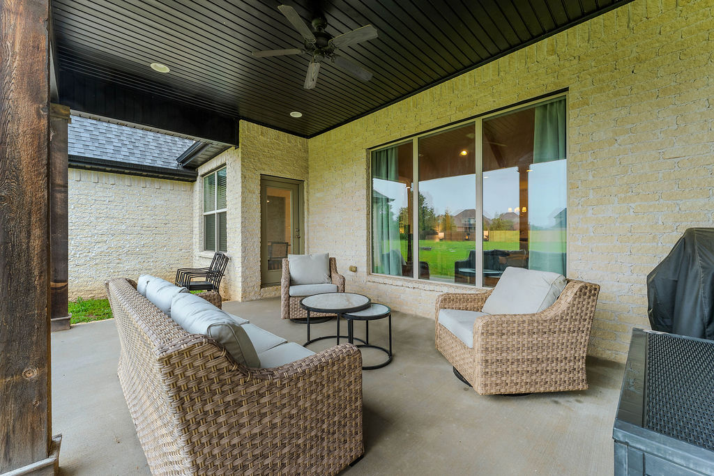 Waterford Estates At Hissom Ranch - Residential