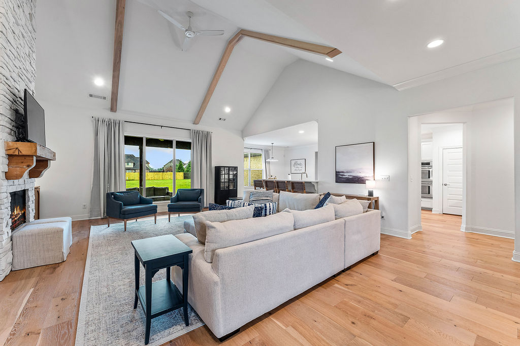 Waterford Estates At Hissom Ranch - Residential