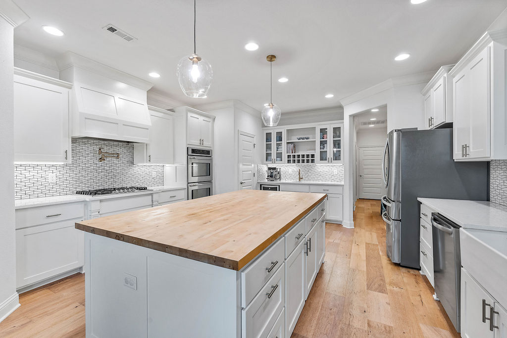 Waterford Estates At Hissom Ranch - Residential