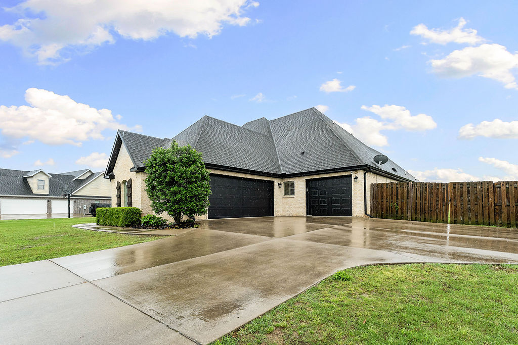 Waterford Estates At Hissom Ranch - Residential