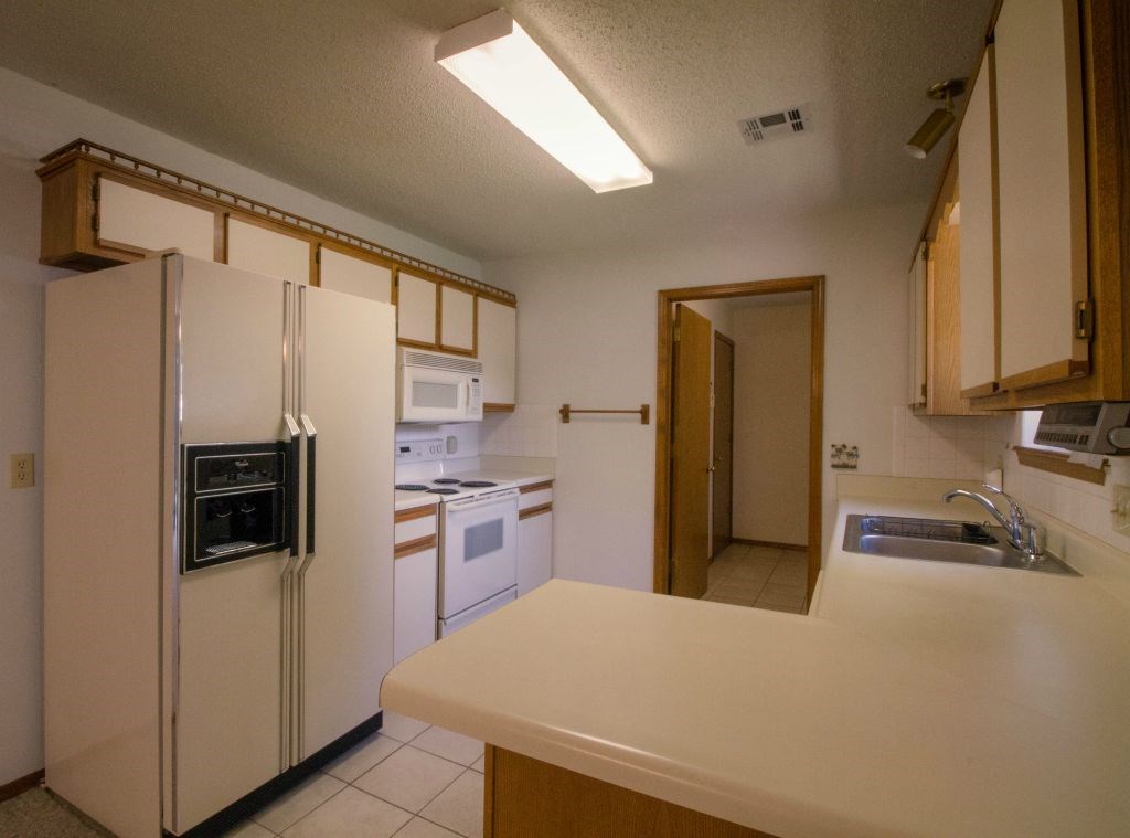 Voiss Park Estates Rogers - Residential