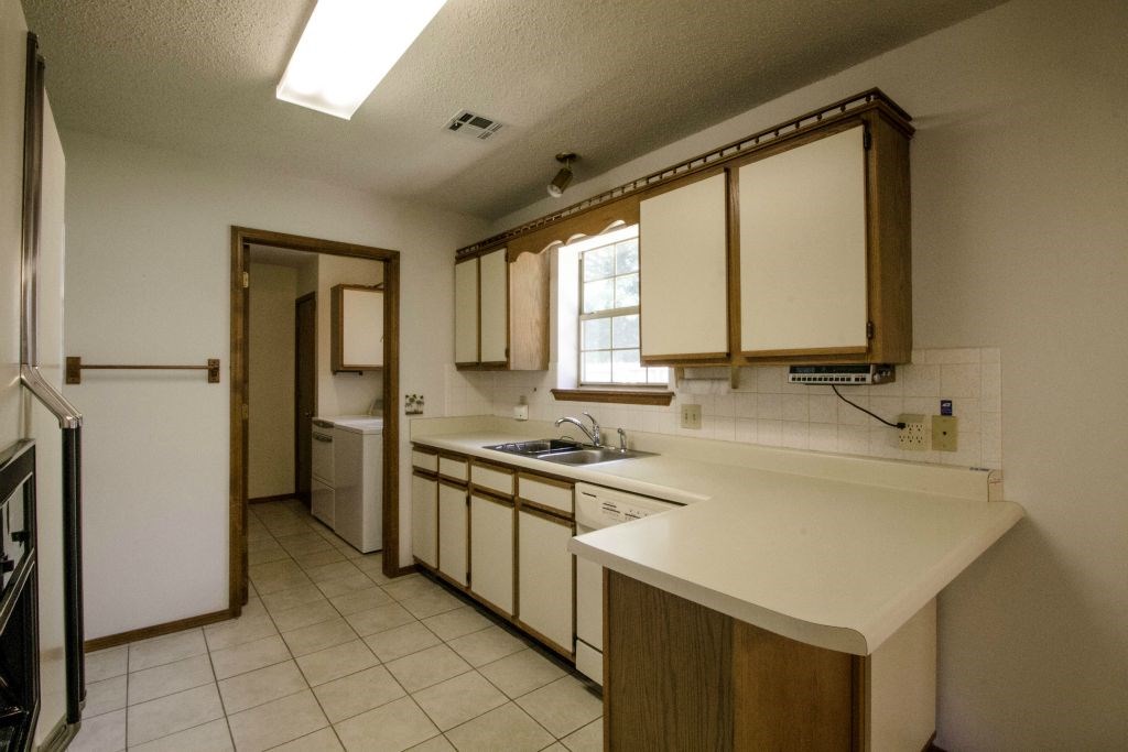 Voiss Park Estates Rogers - Residential