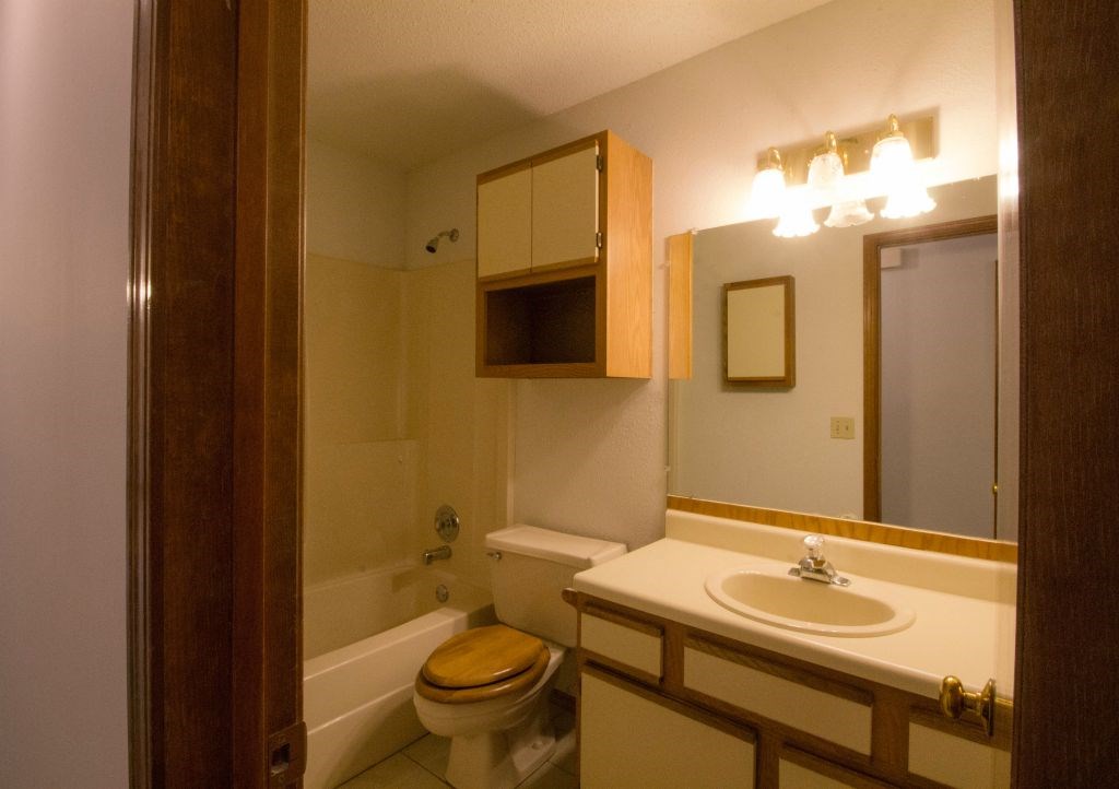 Voiss Park Estates Rogers - Residential