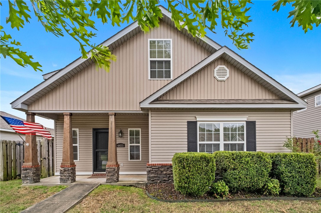 You won't find a better price in Fayetteville for this combination of square footage, functional layout, and location. This 1,759 sq ft craftsman style home is an ideal find for university students, first-time buyers, or investors seeking a turnkey rental just 8 minutes from campus. The floor plan maximizes every square foot, featuring oversized bedrooms, an open-concept kitchen and living area, a dedicated laundry room, & excellent storage throughout. The main level offers a split floorpan with 2 bedrooms & 2 bathrooms downstairs, including a spacious primary suite with a large walk-in closet. The primary bath is fully equipped with a jetted tub, a tiled walk-in shower, and a dual granite vanity. Tucked away upstairs, the third bedroom offers maximum privacy for a roommate or home office. Designed for easy living, the property includes a low-maintenance lawn. Whether you're looking for a solid starter home or high-demand rental, this price point and proximity to the University of Arkansas are hard to beat.