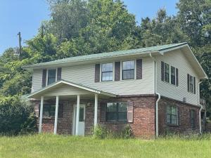 SOLD prior to MLS