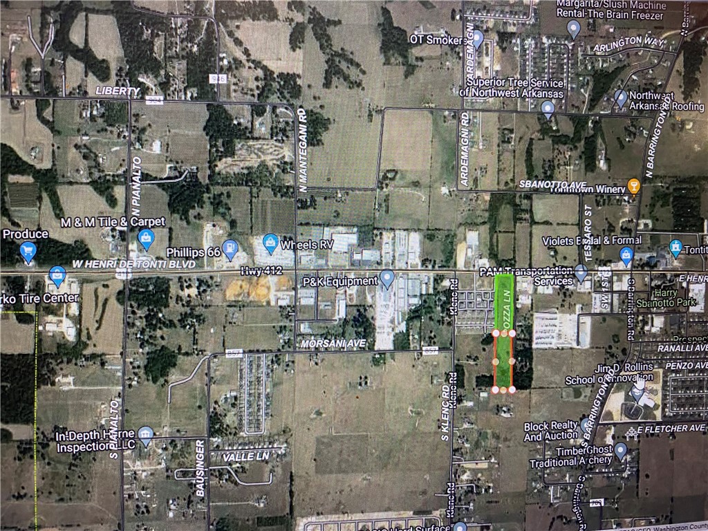 6 Acre tract of land in the middle of Tontitown just of hwy 412 on Pozza Lane, Great Development potential.