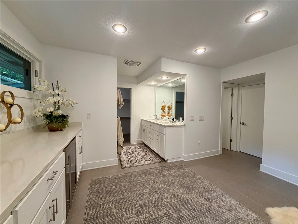 Clay Yoe Sub - Residential