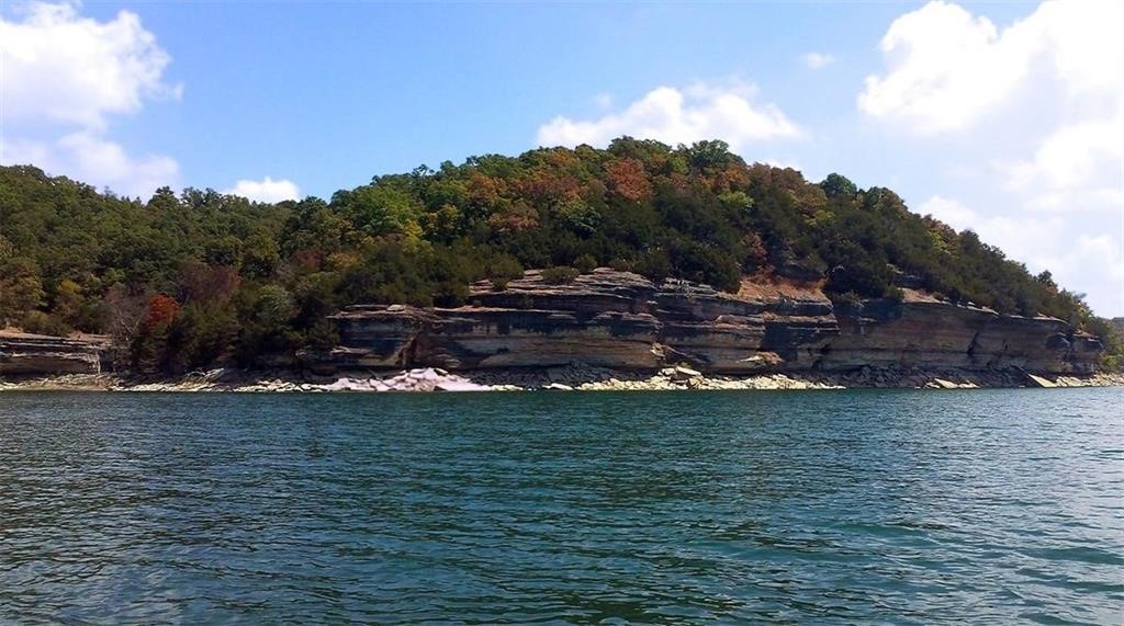Hawks Landing - Land