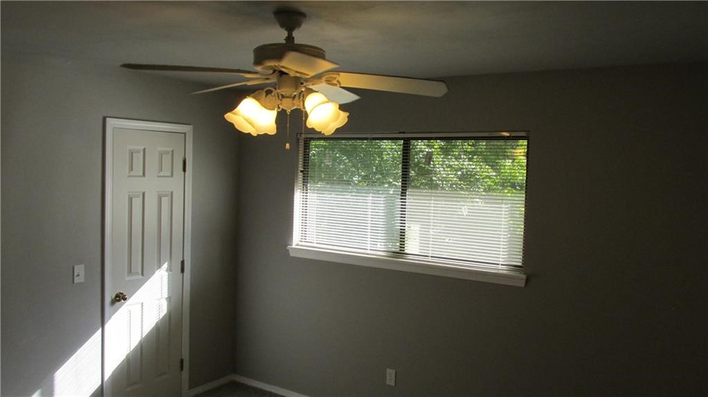 Silvertree Twnhms Ph 1Rogers - Residential Lease