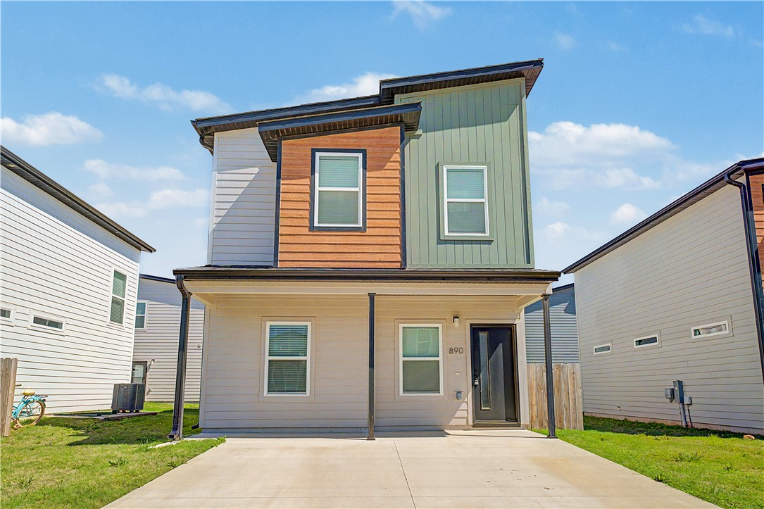 Enjoy modern, low-maintenance living in Featherston Village. This well-designed 3 bed, 2.5 bath home offers a smart, efficient layout perfect for those looking to simplify without sacrificing comfort. Lawn care is included, so you can spend more time enjoying your space and less time on upkeep. Located in a growing community within the Bentonville School District, this home is less than 5 miles from the Walmart Corporate Office and close to shopping, dining, and everyday conveniences. The neighborhood will feature future parks and walking trails, adding even more to enjoy right outside your door. If you're looking for a clean, modern home in a convenient location, this is a great fit. Schedule your tour today.