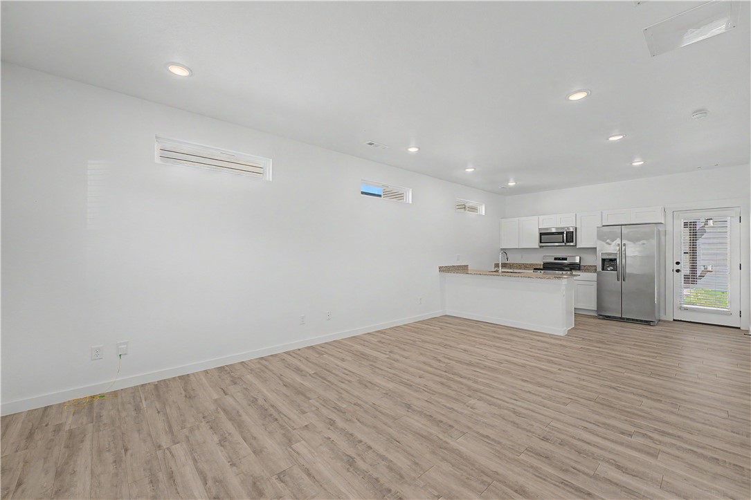 FEATHERSTON VILLAGE PH 2-CENTERTON - Residential Lease