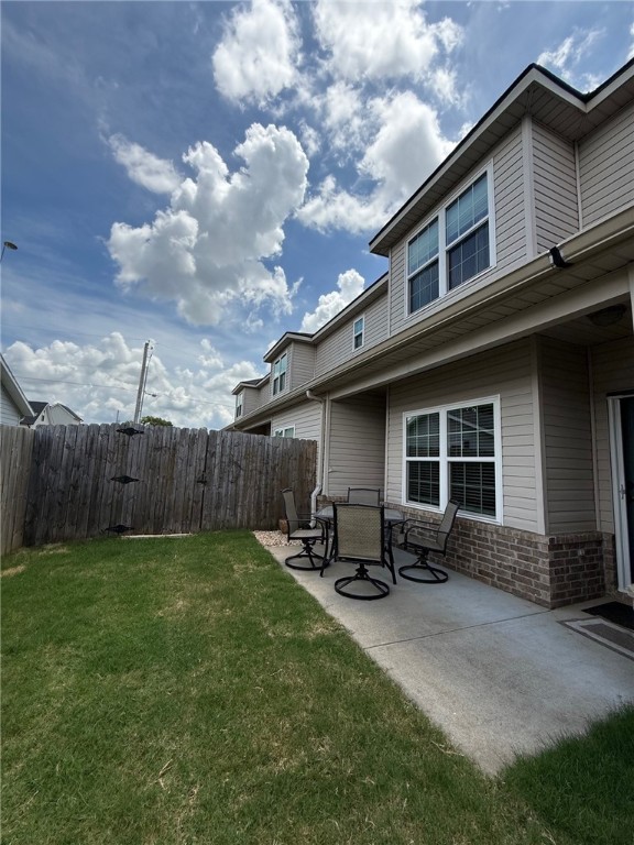 - - Residential Lease