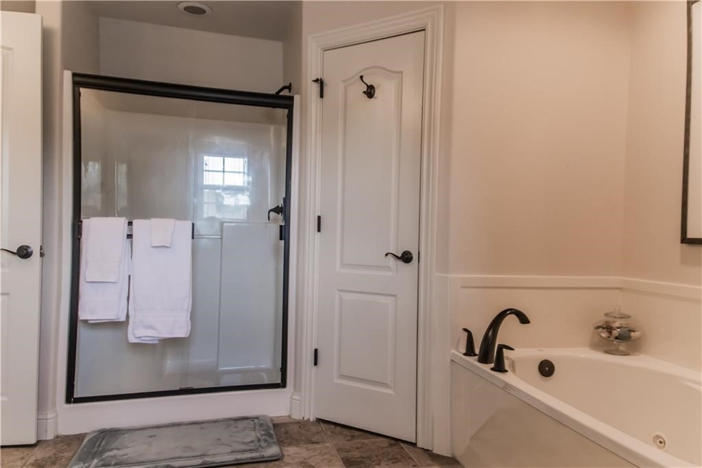 - - Residential Lease