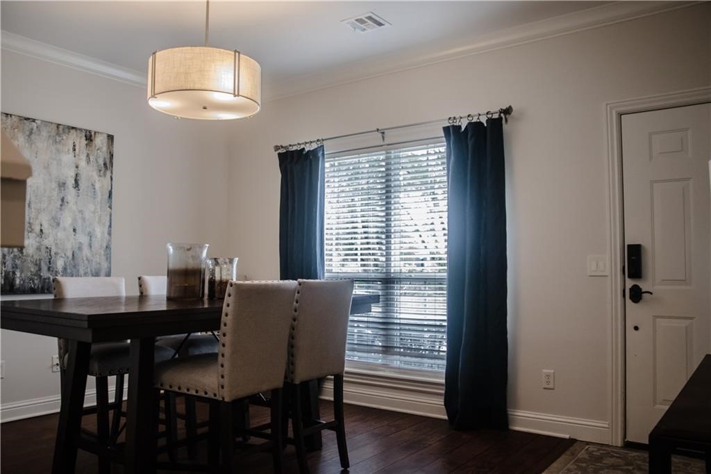 - - Residential Lease