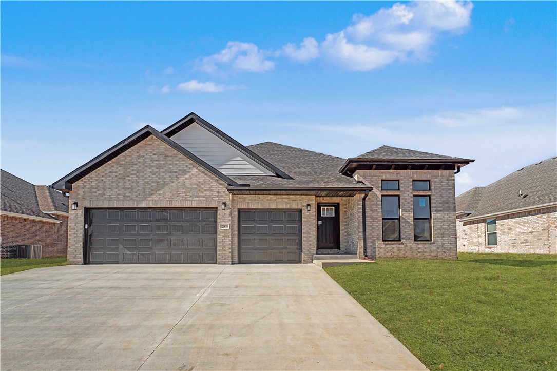 This 3-bedroom, 2-bathroom 2054 square feet home
includes a corner pantry, room for bar seating, and a
large, covered back patio, your family will feel right at
home. This floor plan has double vanities in the primary
bathroom. Also, it offers direct access from the utility
room to the primary closet and 10-foot ceilings in the
entry, kitchen, living area, and master bedroom. Taxes subject to change based on new construction.