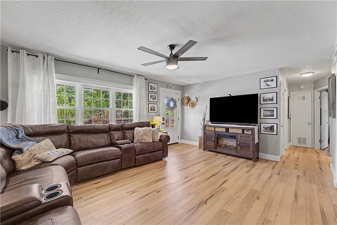 Pea Ridge - Residential