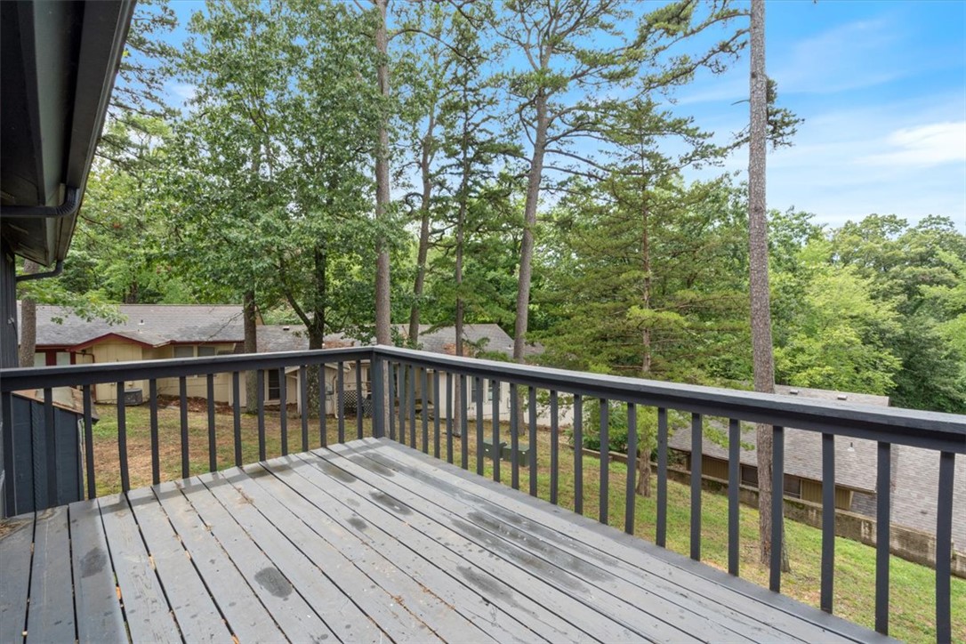 Townhouse Tct 2 A/K/A Drake Court Bvv - Residential