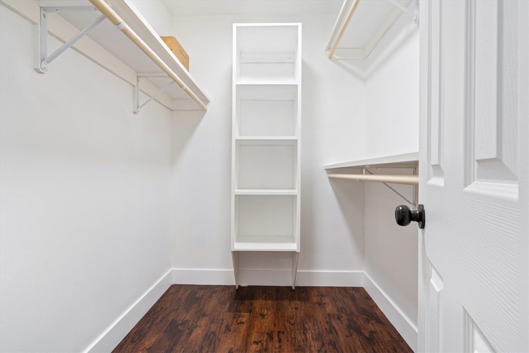 Townhouse Tct 2 A/K/A Drake Court Bvv - Residential