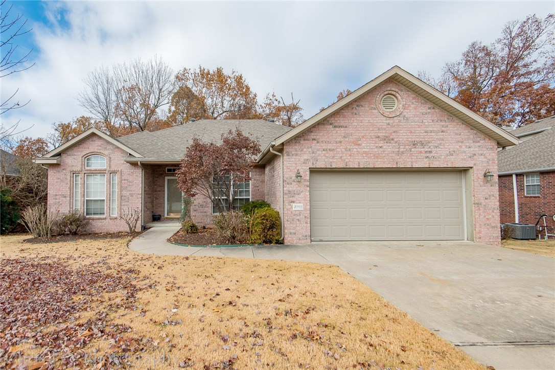 Quaint 3 Bedroom, 2 full bath home located in Kensington Subdivision. Home features storage, blinds keyless entry and is wired for sound. Enjoy the private back yard and the deer visitors. This one level home is conveniently located near schools and more.