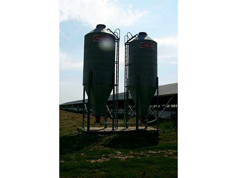10-15-32 - Farm