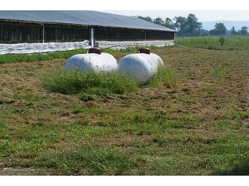 10-15-32 - Farm
