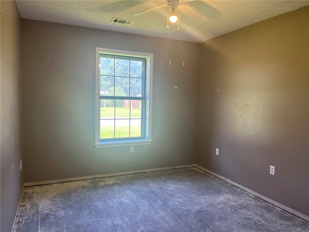 Oak Meadows Sub Div - Residential