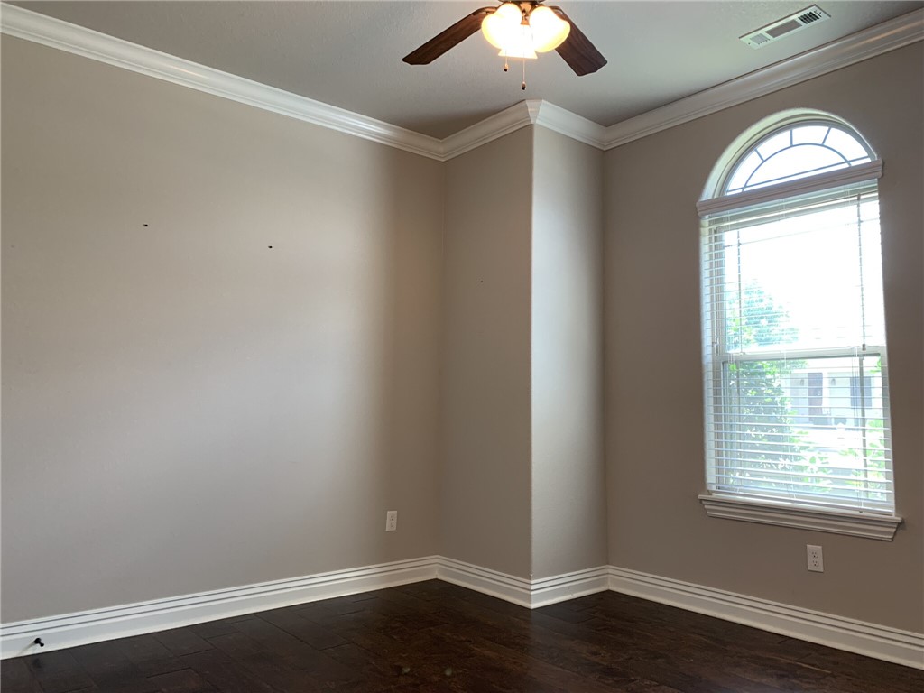 Town Homes At Forest Hills - Residential Lease