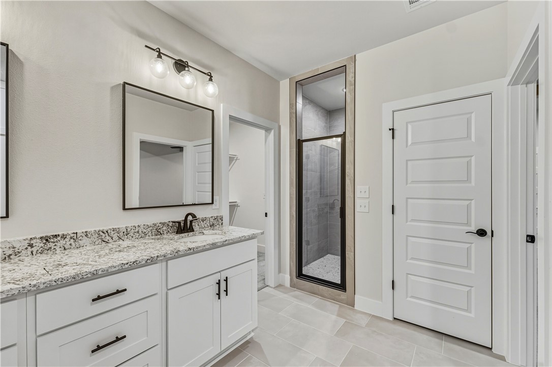 DIAMOND ESTATES PH V-CENTERTON - Residential