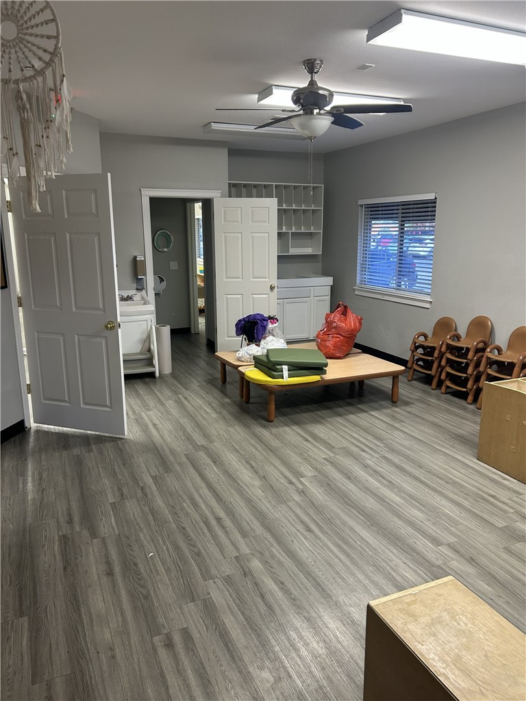 Oak Trace - Commercial Lease