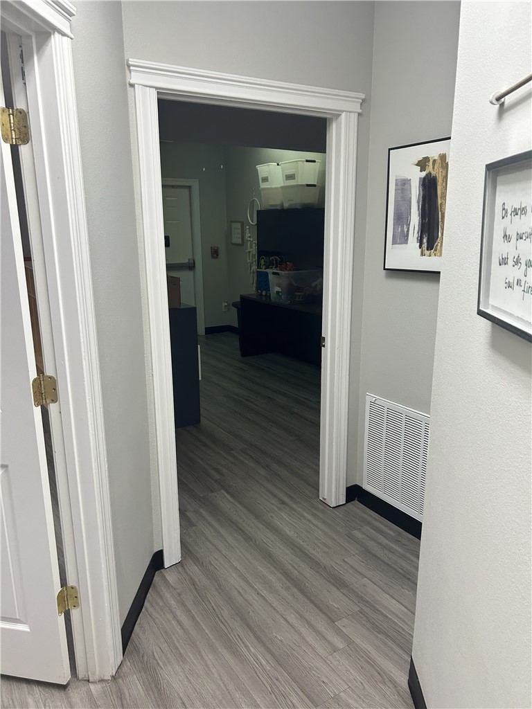 Oak Trace - Commercial Lease
