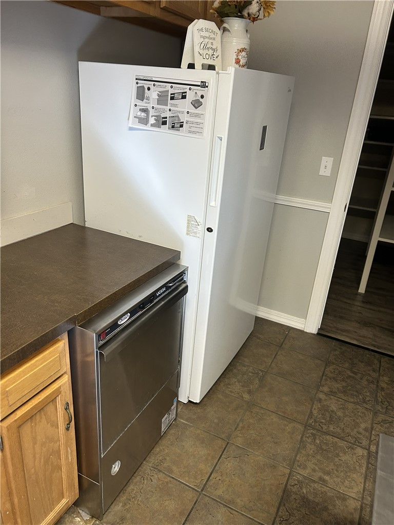 Oak Trace - Commercial Lease