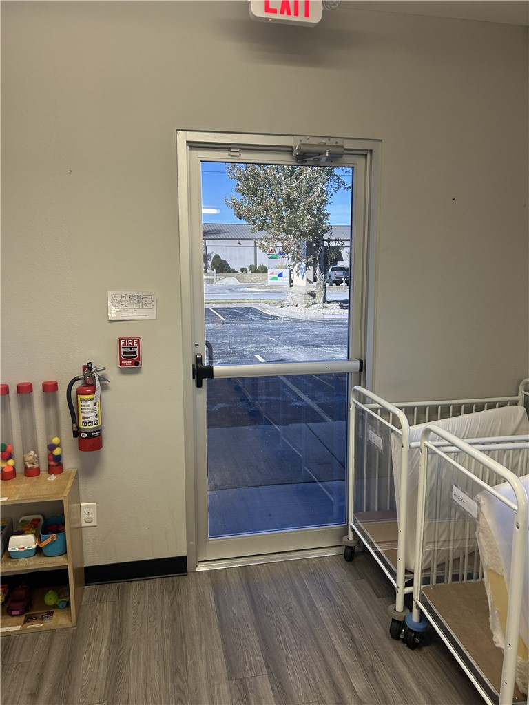 Oak Trace - Commercial Lease